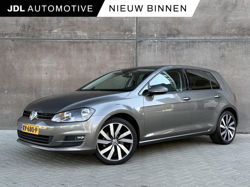 Volkswagen Golf 1.4 TSI ACT Highline | Panorama dak | Navigatie | Climate control | Automaat |