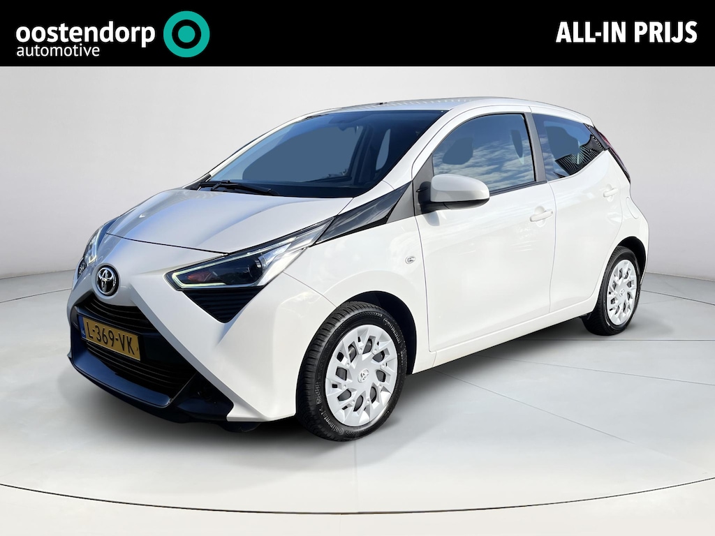 Toyota Aygo 1.0 VVT-i x-play | 5 deurs | Carplay | Parkeercamera | Navigatie |