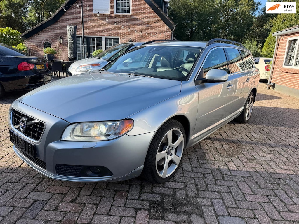 Volvo V70 1.6 T4 Limited Edition AUTOMAAT-LEER-NIEUWE APK