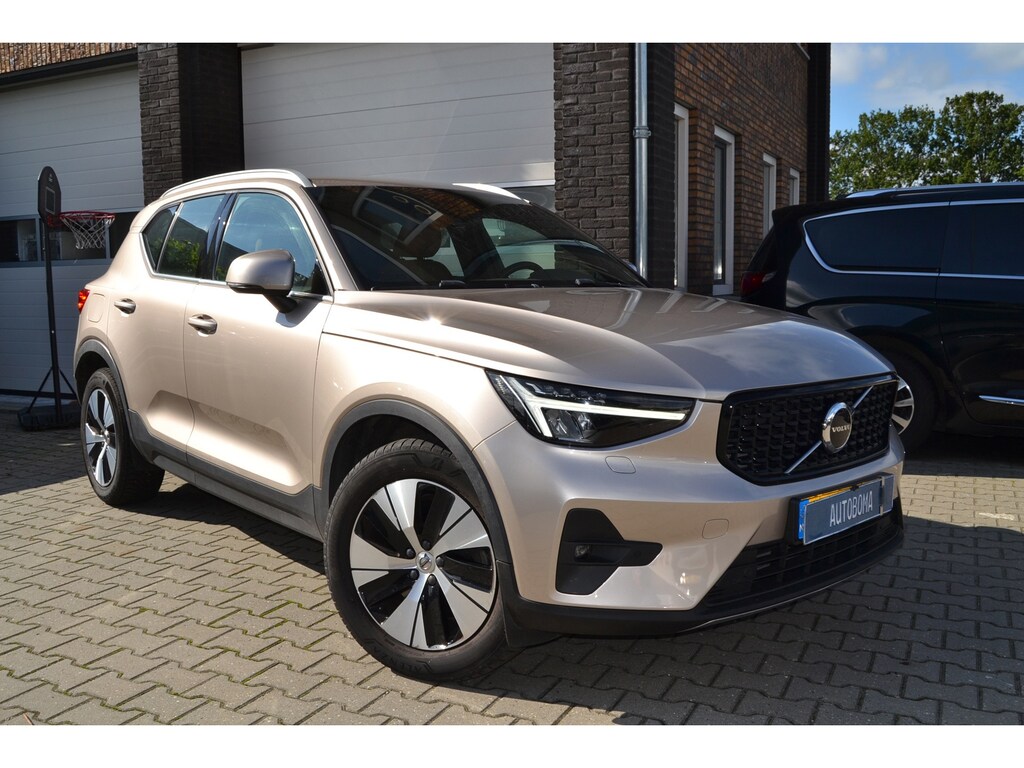 Volvo XC40 1.5 T4 Plug-in hybrid Plus Bright Lederen bekleding