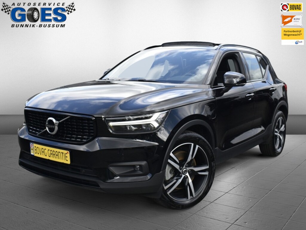 Volvo XC40 t4 R Design /pano/Harman/Kardon /Camera