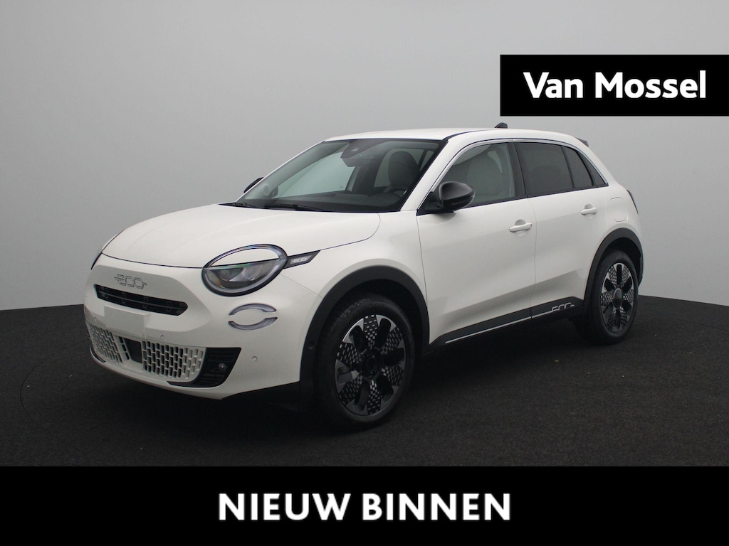 Fiat 600 1.2 Hybrid La Prima | Voorraadvoordeel | Parkeercamera Achter | Blind Spot | NAVI | Full LED |