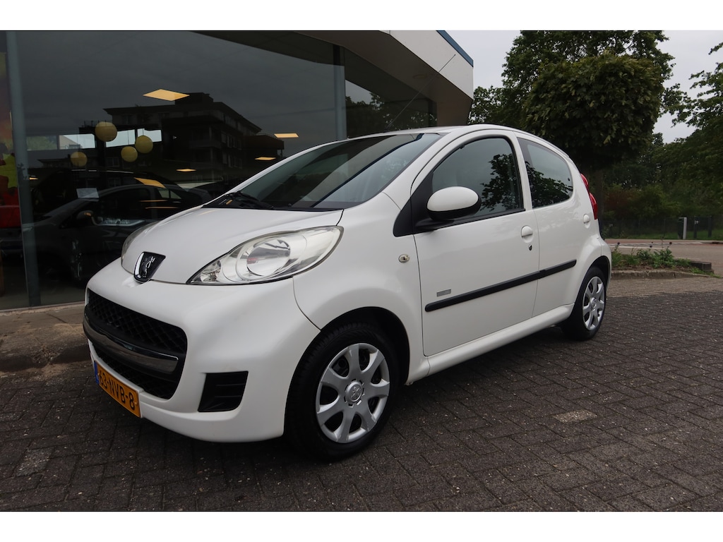 Peugeot 107 1.0-12V Millesim 200 5-DRS I AIRCO I ALL-SEASON UNIEK ! 27dkm !