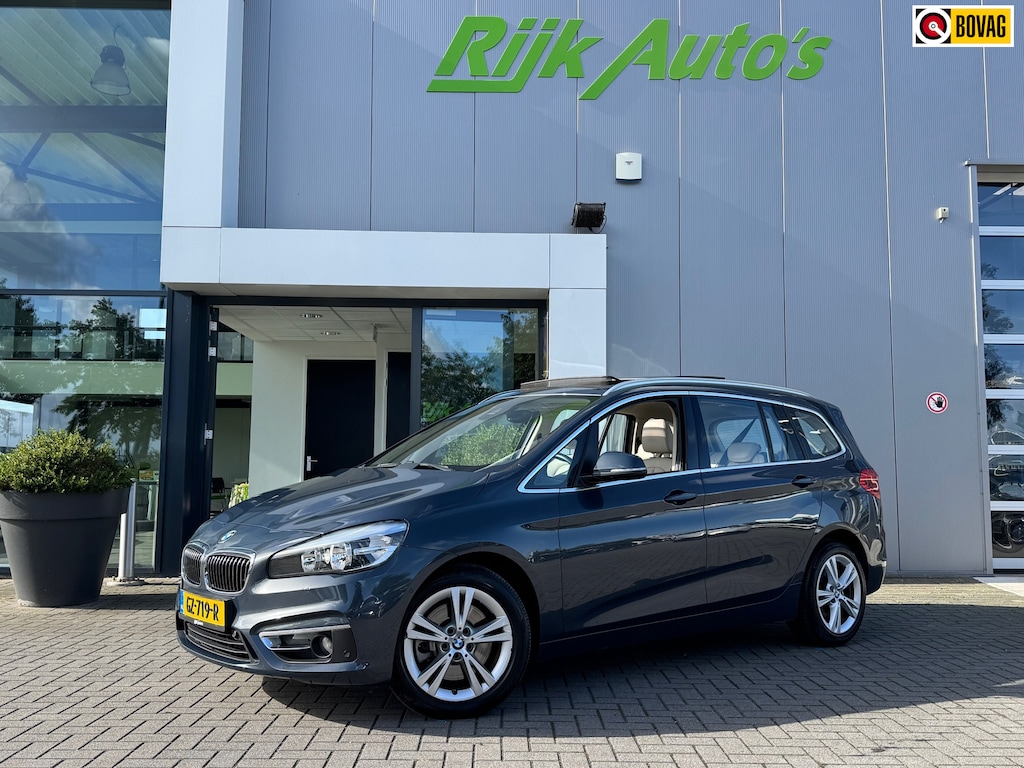 BMW 2-Serie Gran Tourer 220i Luxury 7p. * Trekhaak * Leer * Panoramadak * NAP