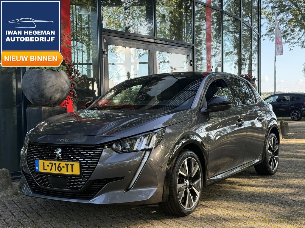 Peugeot 208 1.2 PureTech GT | Navigatie | Climate control | PDC | Apple CarPlay/Android Auto | LM Velgen |