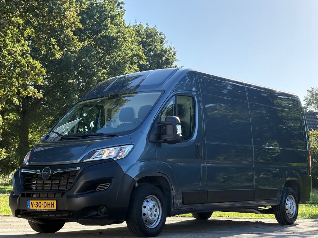 Opel Movano 2.2D 140PK L4H2|trekhaak 2500KG|apple CarPlay|achteruitrijcamera|airco|cruise|drie zitplaatsen|parkeersensoren|EURO6.