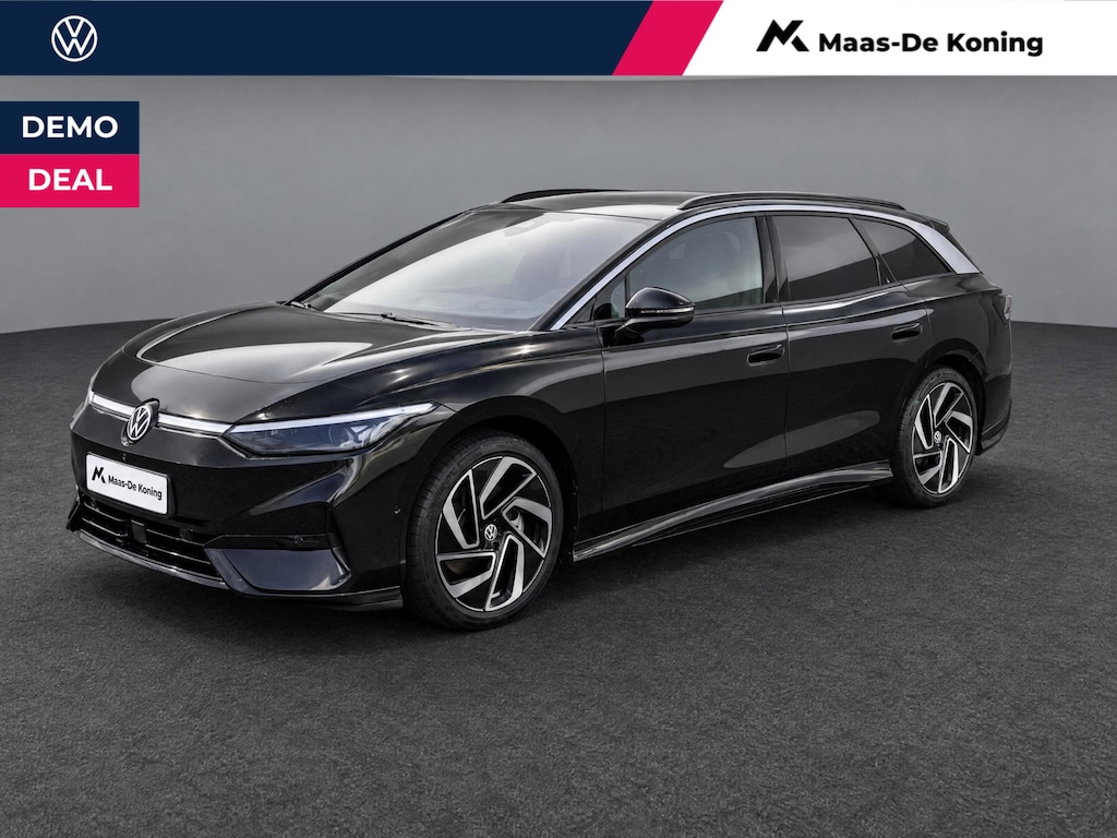 Volkswagen ID.7 Tourer Pro Business 77 kWh / 286pk Stuur- & Stoelverwarming · 360 Camera · Trekhaak · IQ.LIGHT ·  Head-Up Display