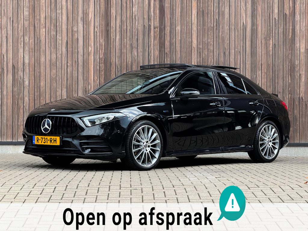 Mercedes-Benz A-klasse 250 e Business Solution AMG / Pano /