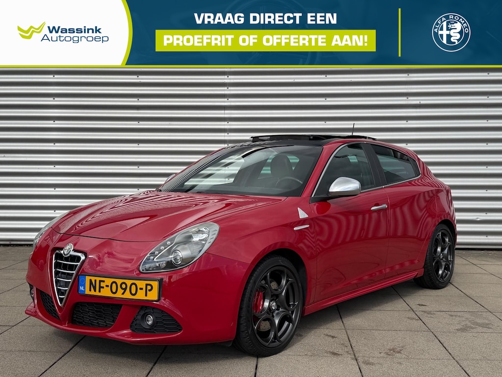 Alfa Romeo Giulietta 1.7 TBi Quadrifoglio Verde | Schuif/Kantel dak | Cruise Control | Climate Control | Stoelverwarming