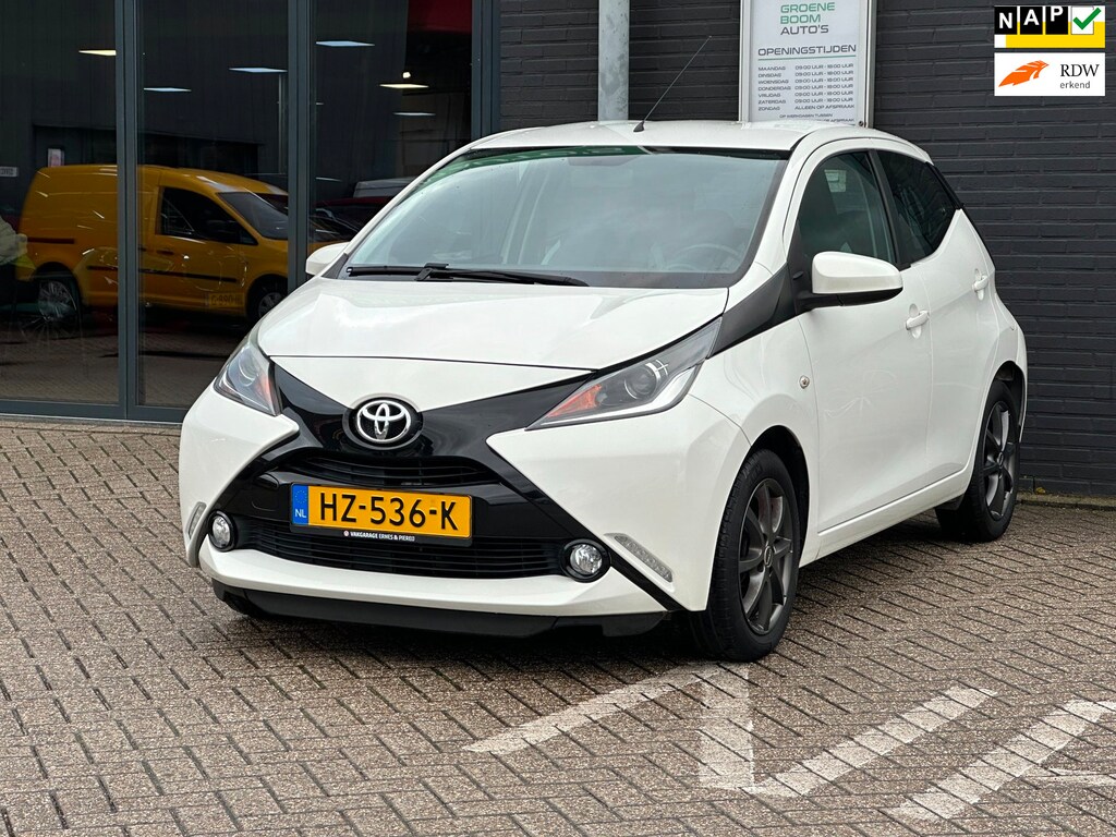 Toyota Aygo 1.0 VVT-i x-play/NAVI/CAMERA/AIRCO/ NL-AUTO NAP!!