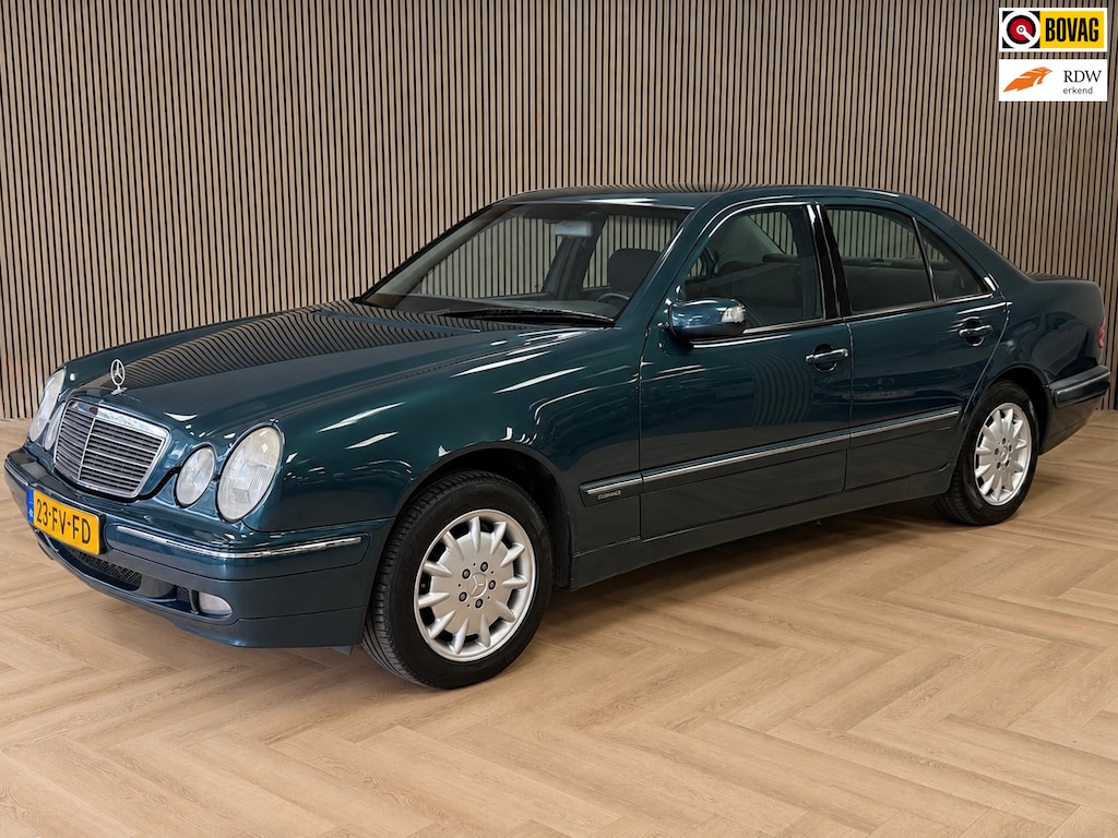 Mercedes-Benz E-klasse 240 Classic AUT. TREKHAAK CRUISECONTROL *NAP*