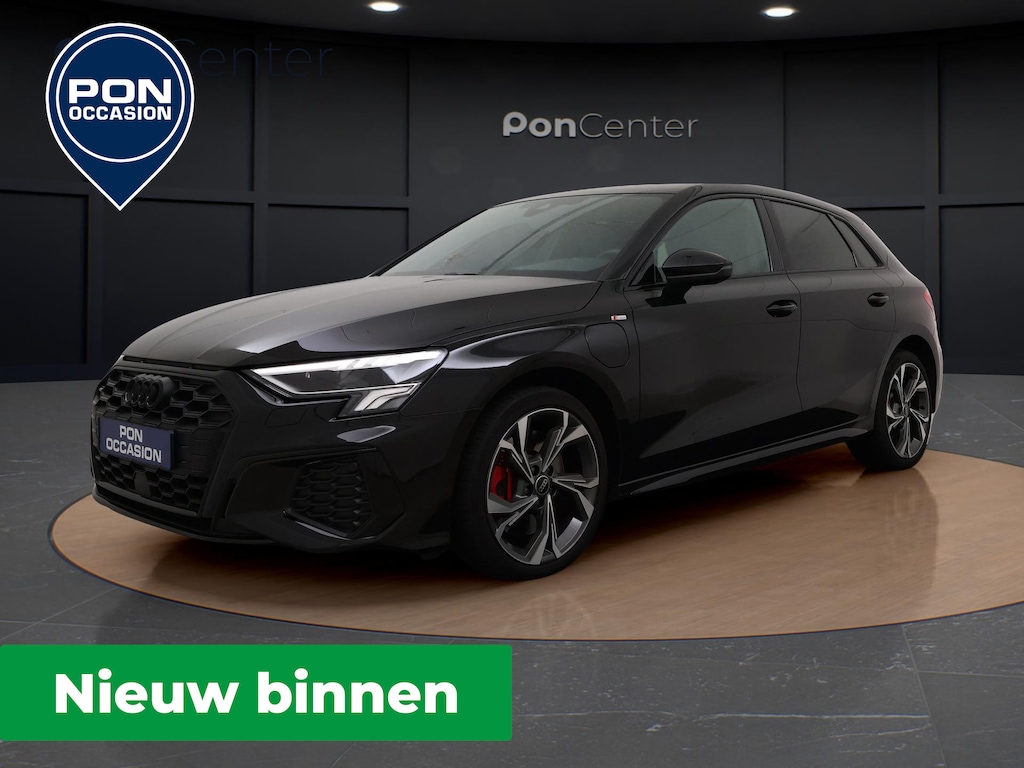 Audi A3 Sportback 45 TFSIe S-line | Full LED | Stoelverwarming | Sportstoelen | Cruise Control | Carplay | Getint Glas | 18'' |