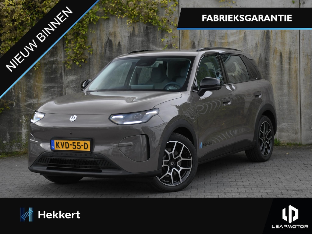 Leapmotor B03X ProMax Design 53 kWh 198pk Automaat 18''LM | DODE HOEK | 360° CAM. | CRUISE.C | NAVI | DAB