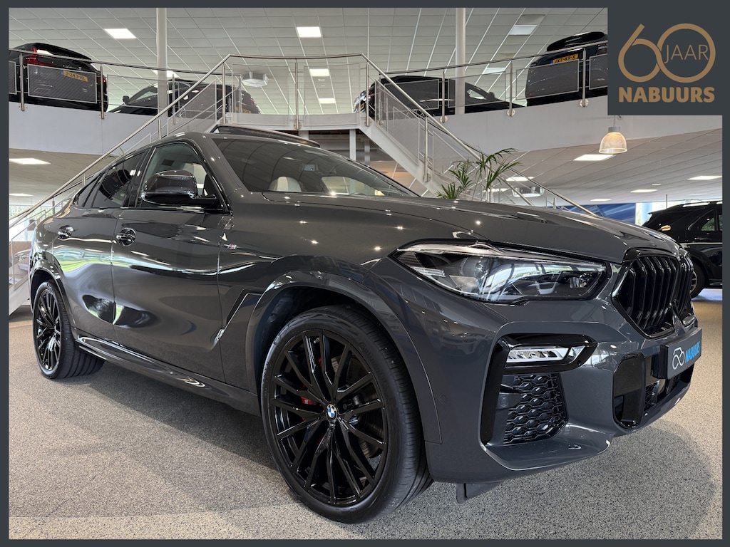 BMW X6 xDrive40i High Executive M sport, Bowers&Wilkins, Sky lounge, Carbon