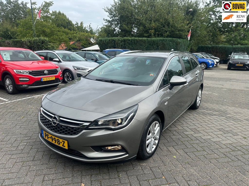 Opel Astra Sports Tourer 1.0 Online Edition , navigatie , pdc voor en achter met camera , trekhaak