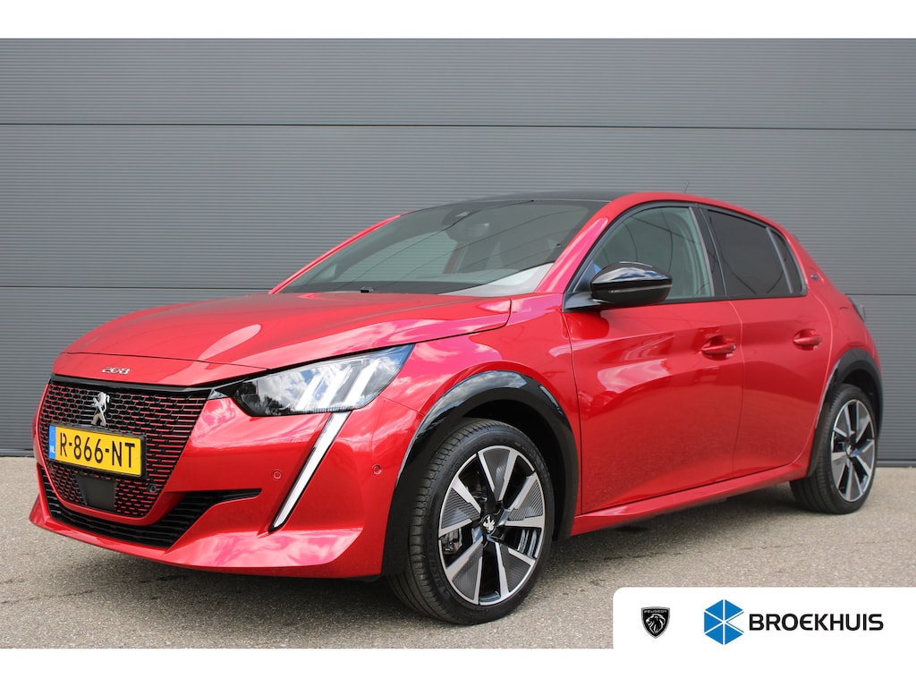 Peugeot e-208 EV GT Pack 50 kWh | Fase 3 laden | SOH 100% | Navigatie | Camera | Stoelverwarming | Black Diamond | Alcantara |
