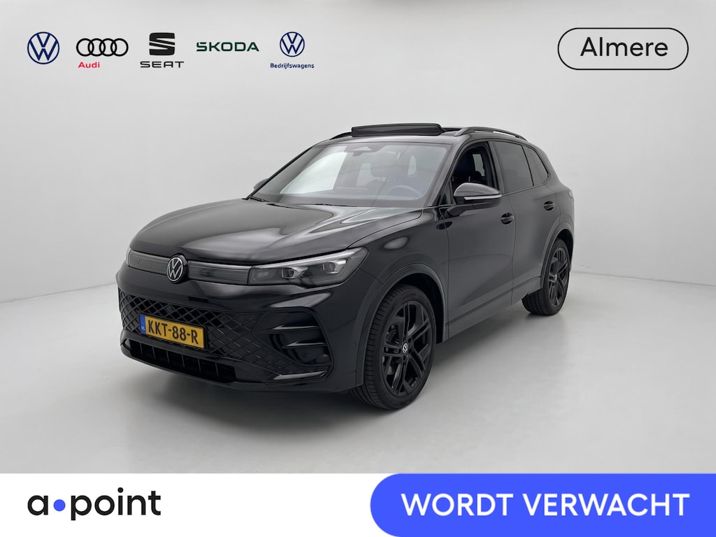 Volkswagen Tiguan 1.5 eHybrid R-Line Edition 204 pk Automaat (DSG) | Verlengde garantie | Navigatie | Panorama dak | Trekhaak (wegklapbaar) | Parkeersensoren (Park assist) | Rondomzicht camera| | Stoelverwarming | R-Line |