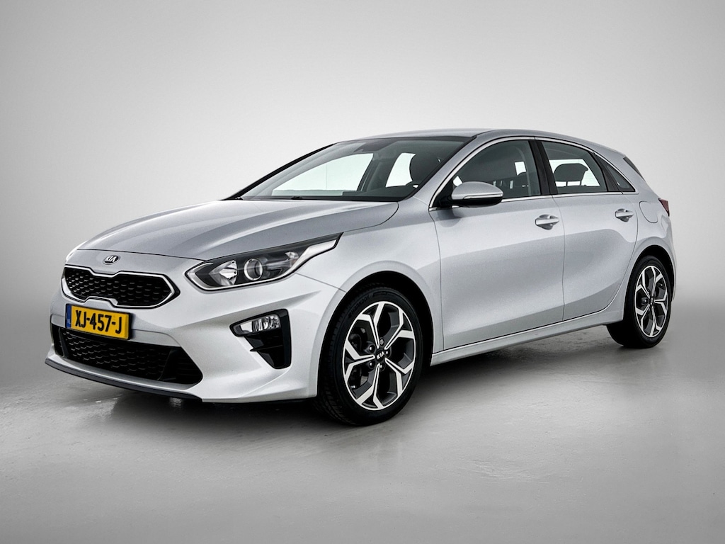Kia Ceed 1.4 T-GDi DynamicLine | Navigatie | 17' LM Velgen | Camera | Climate Control |