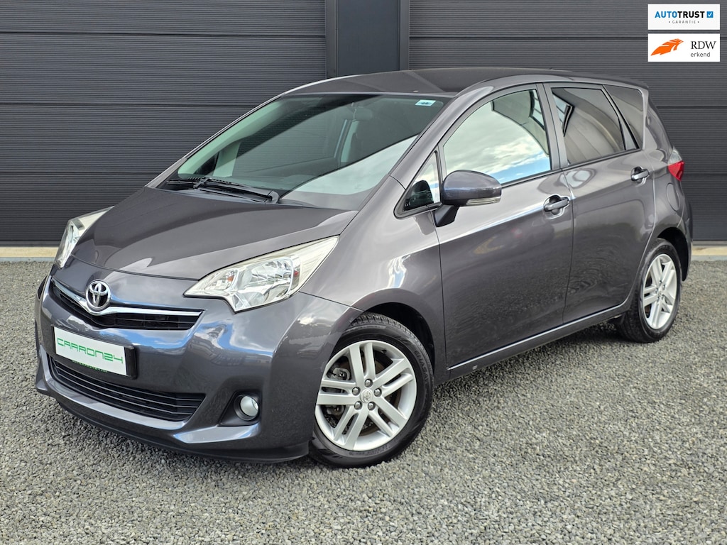 Toyota Verso-S 1.3 VVT-i Dynamic