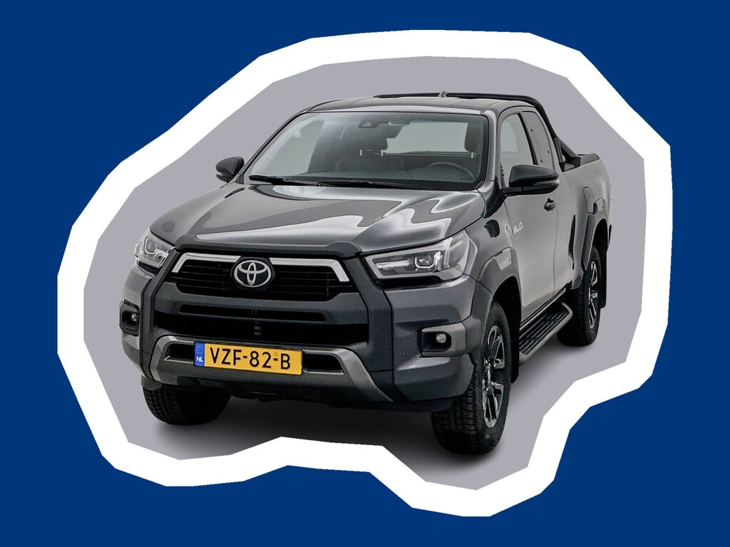 Toyota Hilux 2.8 D-4D Xtra Cab Invincible Leder Trekhaak 3.5t Navigatie Treeplanken Camera
