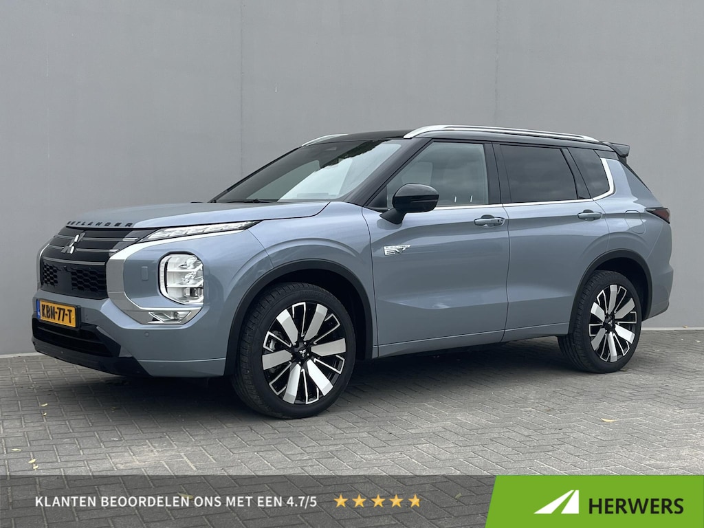 Mitsubishi Outlander 2.4 PHEV Instyle+ / 1600KG Trekgewicht / Glazen schuif-kanteldak / Style Pack Black / Lederen bekleding / Adaptieve Cruise Control / Massage voorstoelen / HUD Display / Full Option /