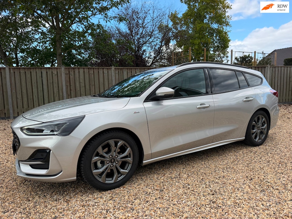 Ford Focus Wagon 1.0 EcoBoost Hybrid ST Line X Automaat & AGR & Winterpakket & Camera
