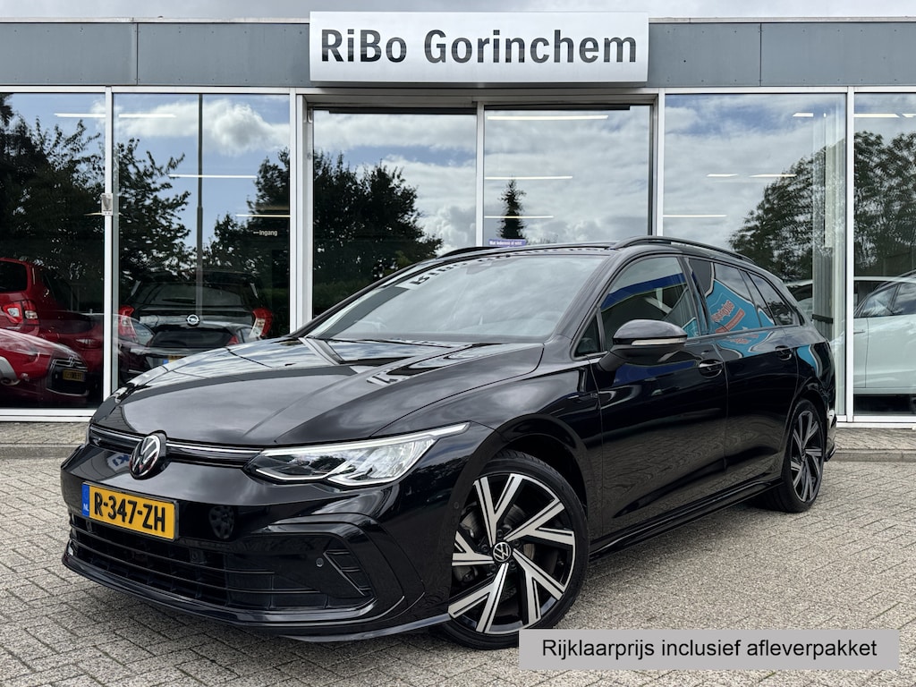 Volkswagen Golf Variant 1.5 eTSI R-Line Business+ *Panorama * Trekhaak * Stoelverwarming * LED * Apple carplay *