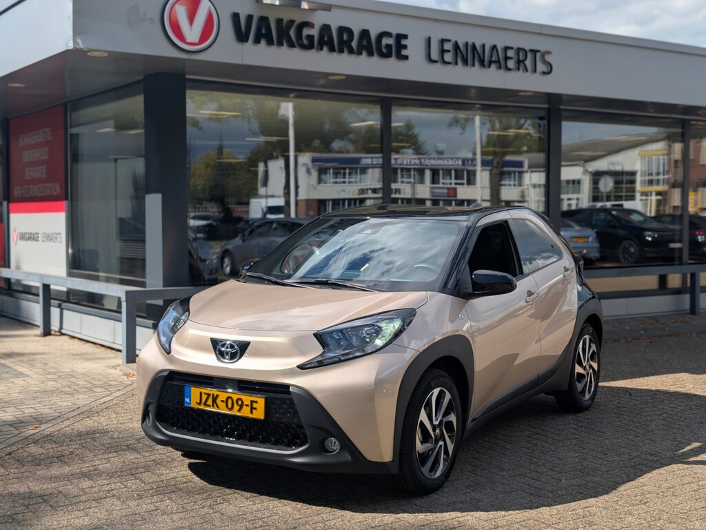 Toyota Aygo X 1.0 VVT-i S-CVT first