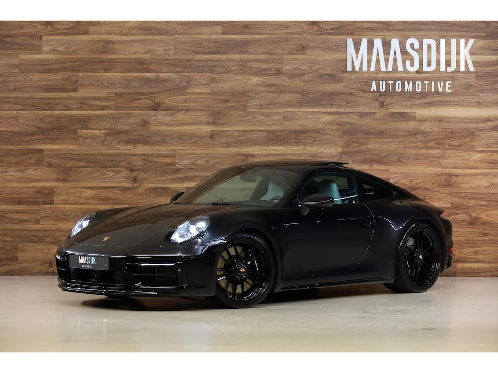 Porsche 911 3.0 Carrera 4 GTS