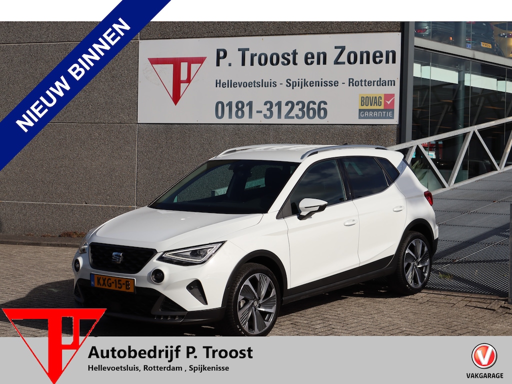 SEAT Arona 1.0 EcoTSI FR Apple carplay/Stoelverwarming/Achteruitrijcamera/Navigatie/Digitale teller/Keyless/Climate control/Parkeersensoren