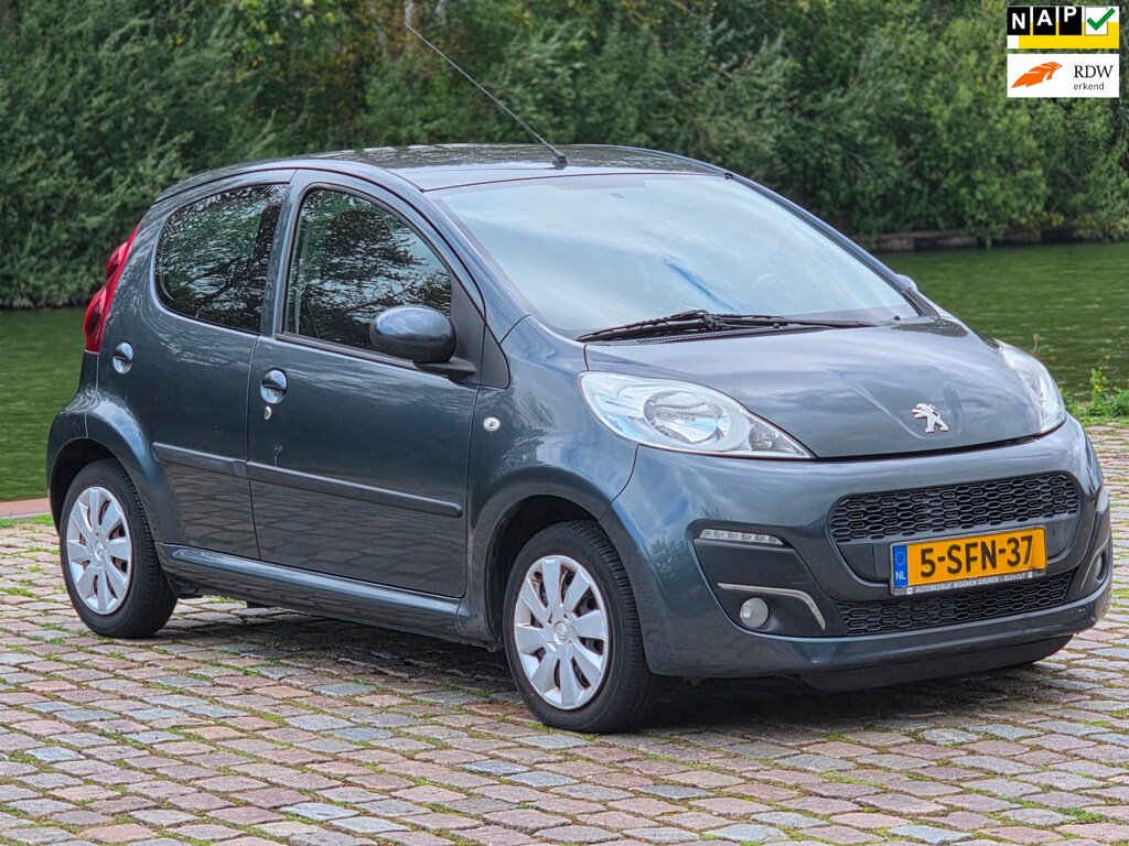 Peugeot 107 1.0 Active Airco elektrische ramen cv op afs nw koppeling