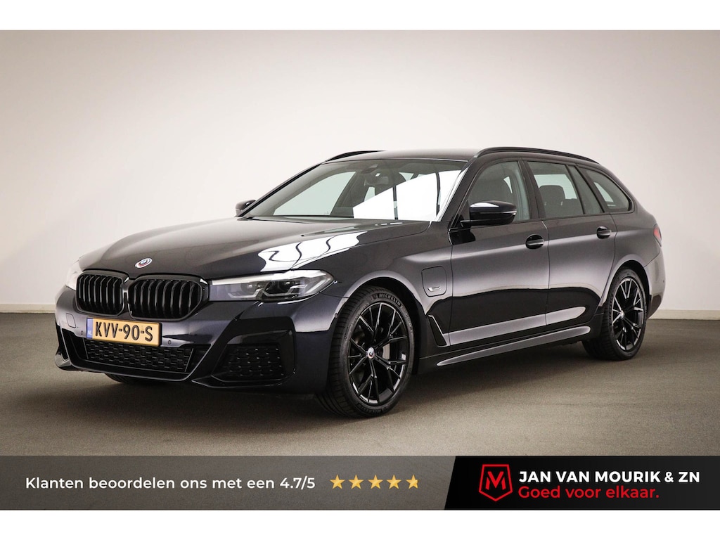 BMW 5-Serie Touring 530e xDrive M-Sport | LEDER | STOELVERWARMING | TREKHAAK | 19"