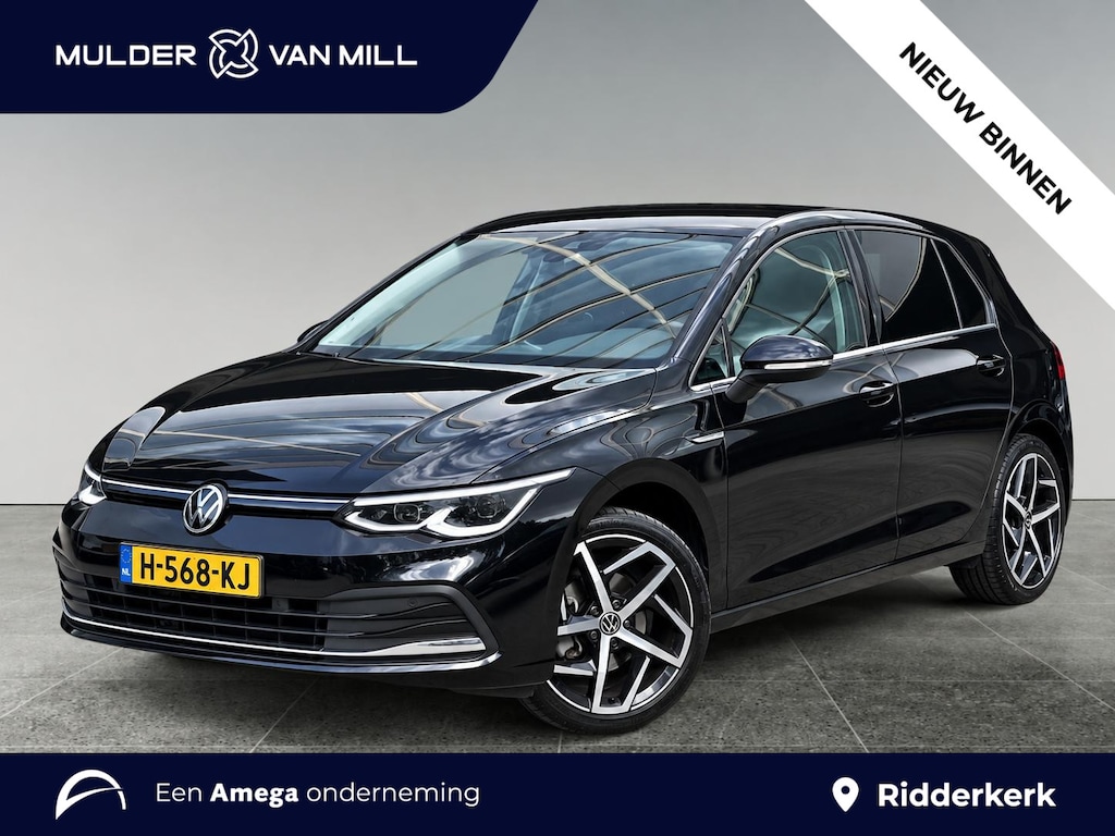 Volkswagen Golf Style 1.5 TSI 130pk | TREKHAAK | LED MATRIX | 18" LM-VELGEN | ELEKTR. STOEL + MASSAGE | NAVI | APPLE CARPLAY / ANDROID AUTO | NL AUTO! |