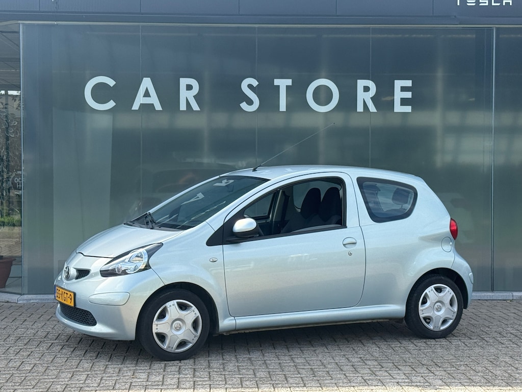 Toyota Aygo 1.0-12V + Airco Radio CD Speler