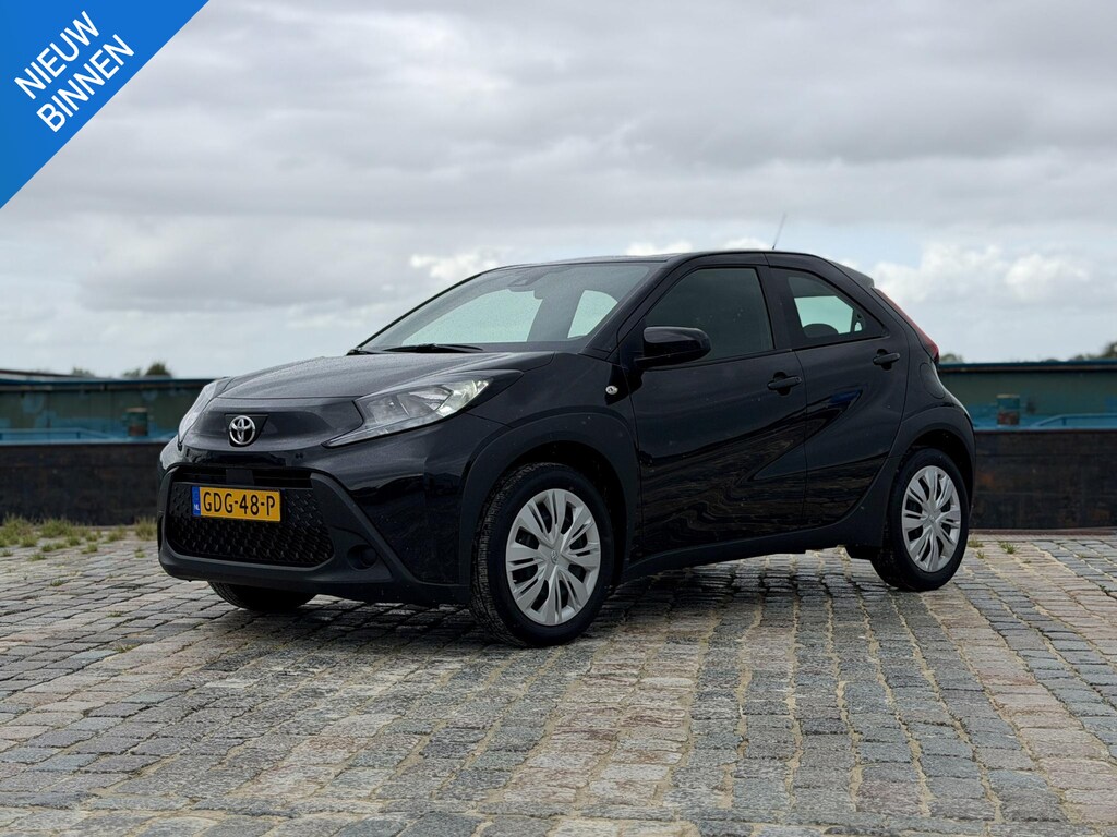 Toyota Aygo X 1.0 VVT-i S-CVT Play AUTOMAAT|Carplay|ACC|Camera