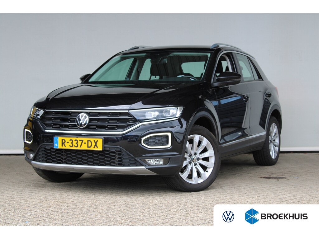 Volkswagen T-Roc 1.5 TSI Sport Business R | Trekhaak | Adaptieve cruise control | Stoel & stuurverwarming | Dode-hoekdetectie |