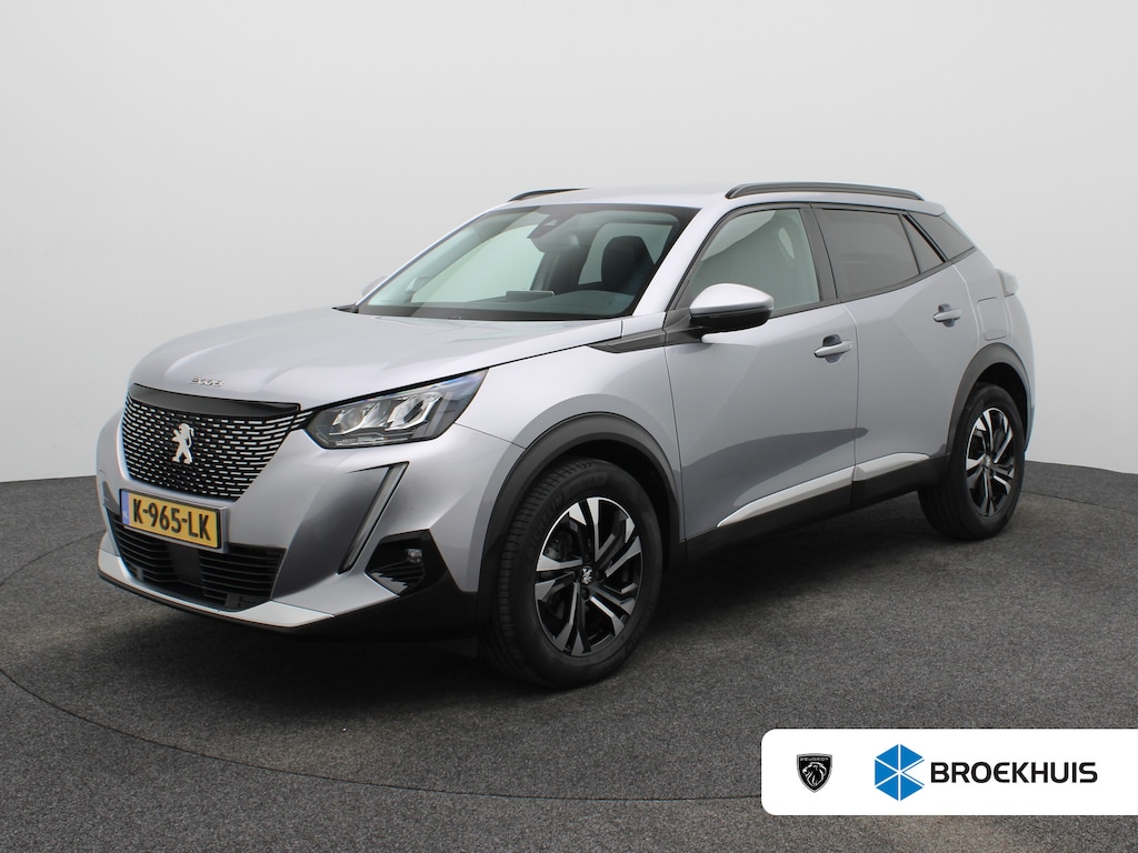 Peugeot 2008 1.2 PureTech Allure Pack Parkeensensoren | Apple Carplay | Camera | Navigatie | 17" Lichtmetalen Velgen | Climate Control | Cruise Control