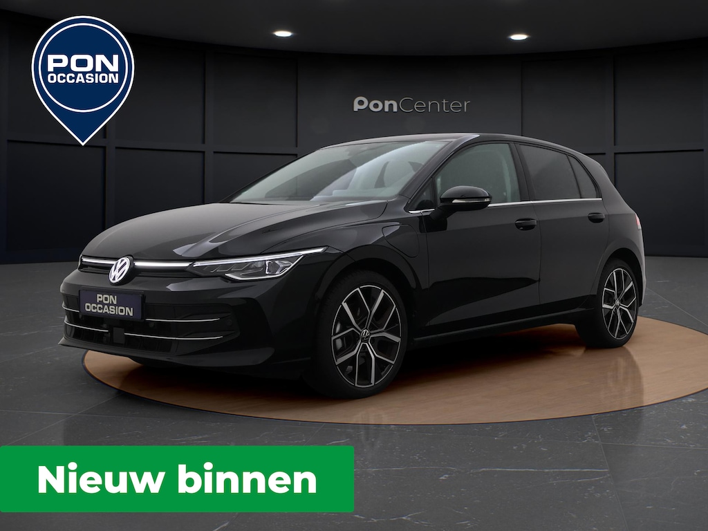 Volkswagen Golf 1.5 eHybrid Style | Elek Stoelen | Head Up Display | 18" | IQ-light | Navigatie | Stoelverwarming