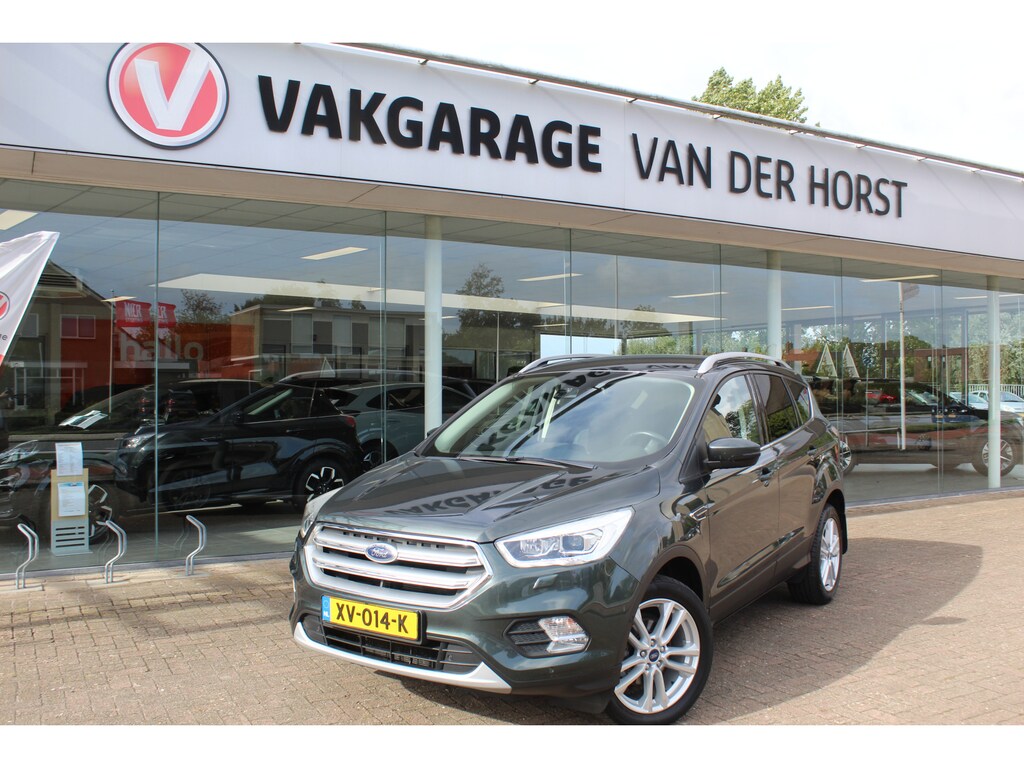 Ford Kuga 1.5 150 pk EcoBoost Titanium Mooie, chique en luxe Ford Kuga, hoge in- en uitstap ! Trekhaak, Climate Controle, Cruise Controle