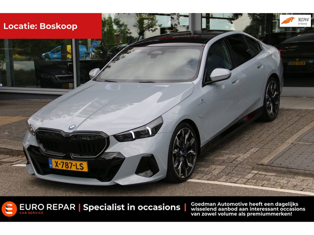 BMW 5-Serie 530e M-PAKKET VOL DEALER OND. BTW-AUTO!