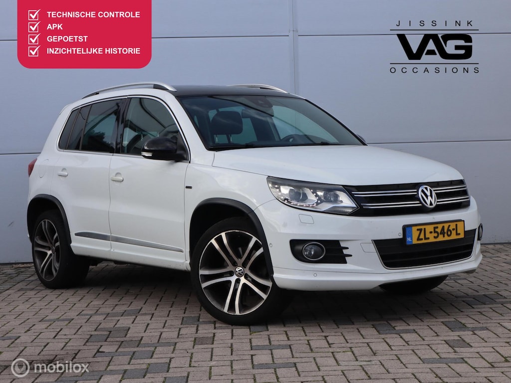 Volkswagen Tiguan 2.0 TSI R Line 4Motion Trekhaak Pano LED Stoelverwarming