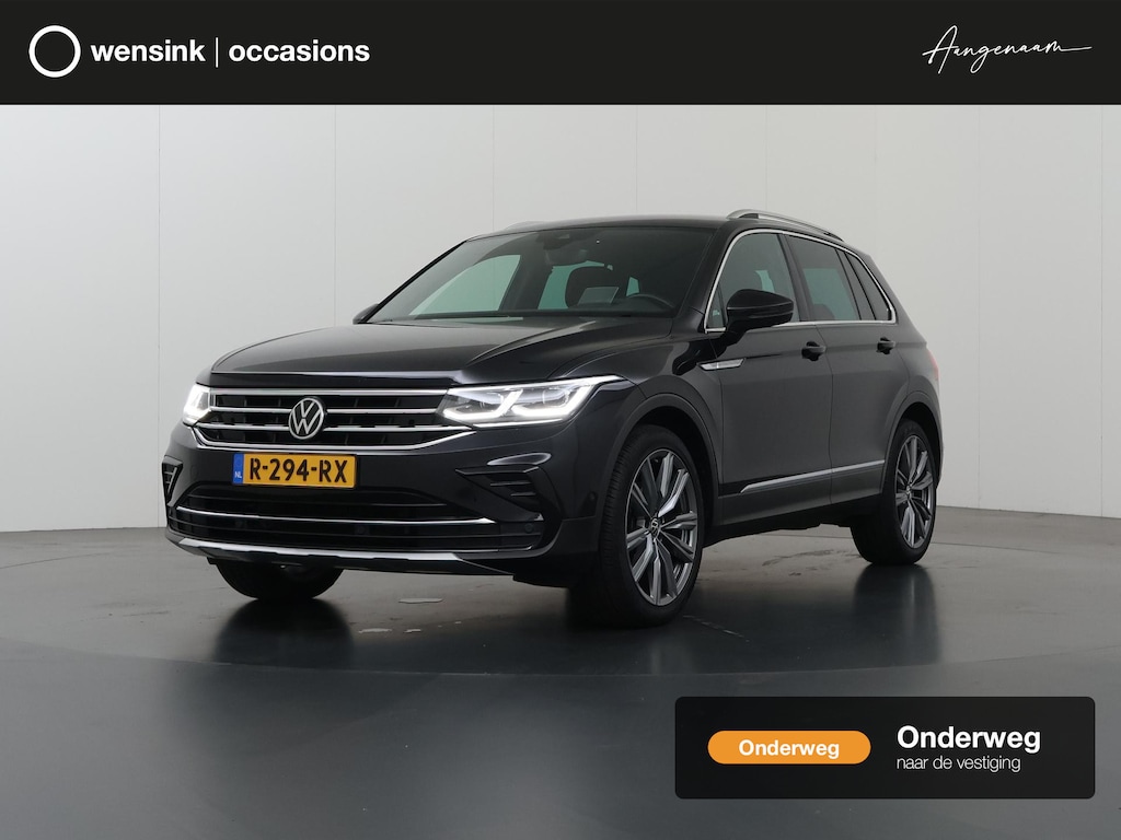 Volkswagen Tiguan 1.5 TSI Elegance | Elektr. Trekhaak | Lederen bekleding | Adaptieve Cruise Control | IQ Light |