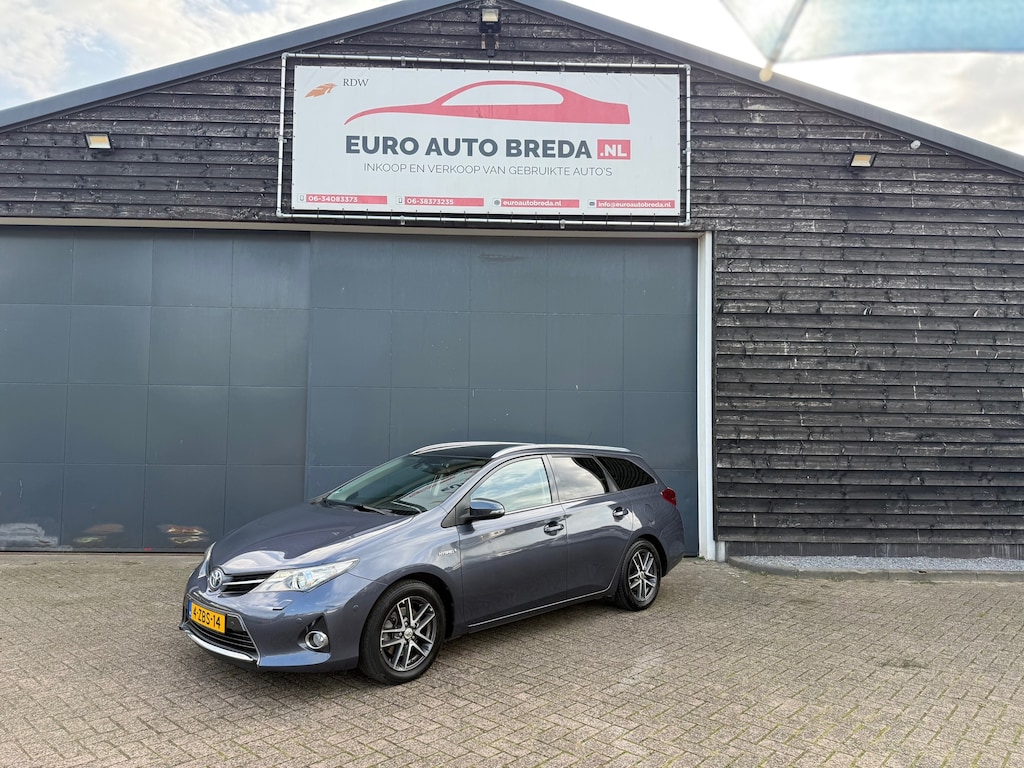 Toyota Auris Touring Sports 1.8 Hybrid Lease
