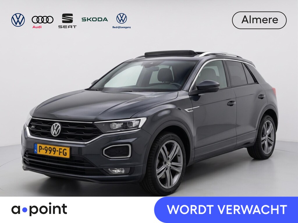 Volkswagen T-Roc 1.5 TSI Sport Business R 150 pk Automaat (DSG) | Navigatie | Panoromadak | Parkeersensoren | Achteruitrijcamera | Adaptieve Cruise Control | Stoelverwarming |
