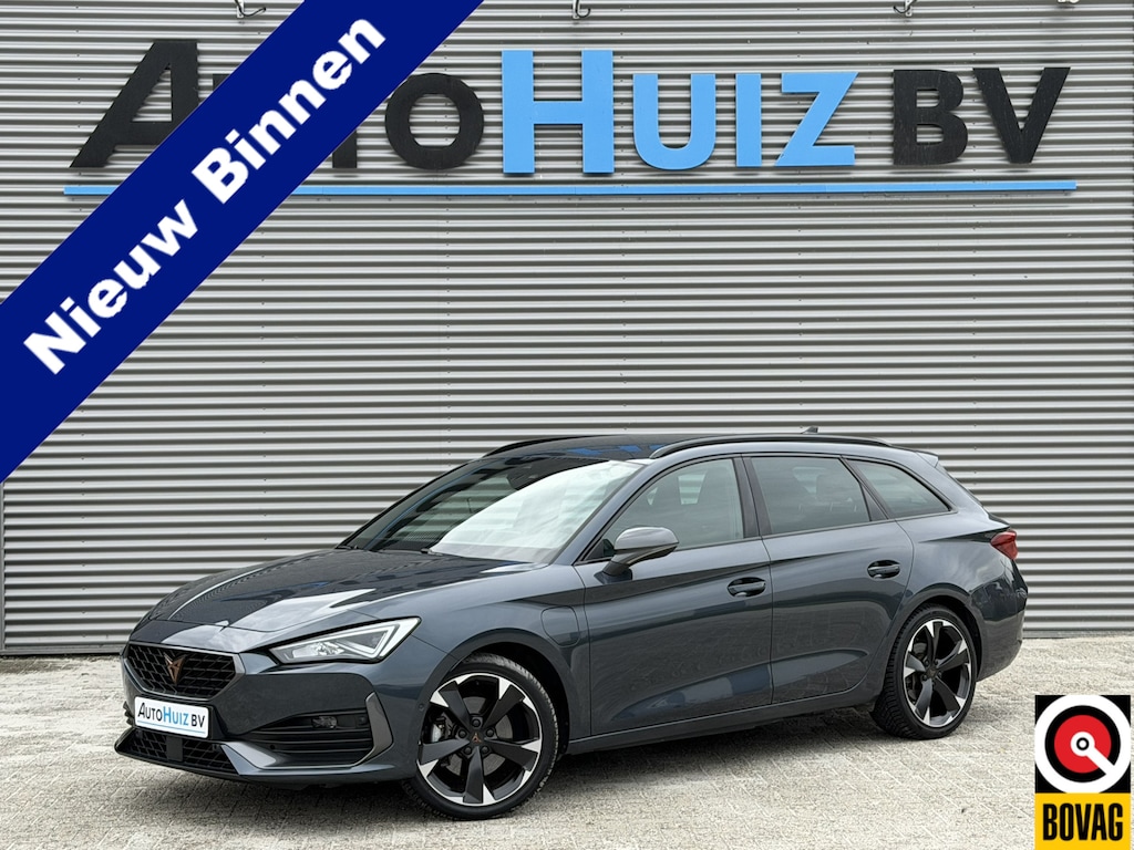 CUPRA Leon Sportstourer 1.4 e-Hybrid Essential Achteruitrijcamera Stoelverwarming Trekhaak 18 Inch