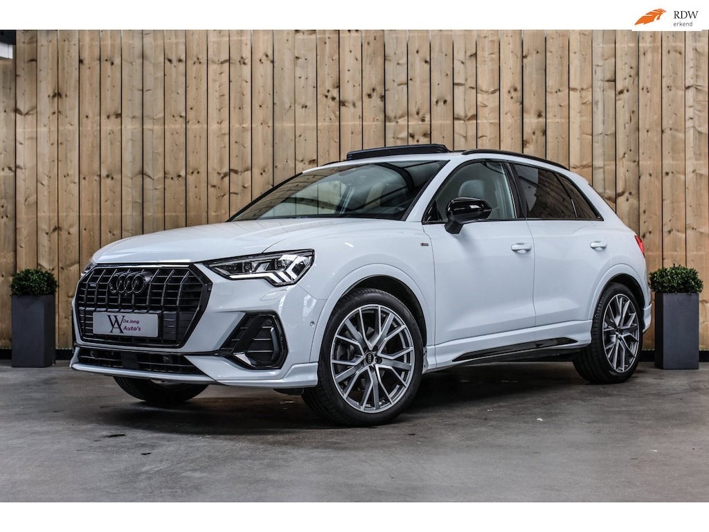 Audi Q3 40 TFSI Quattro S-Line *Pano*360 Camera*Keyless*Trekhaak*