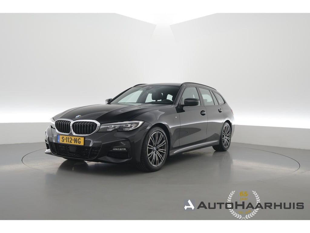 BMW 3-Serie Touring 320i M Sport | Rijklaar! | Dig. Cockpit | Stoelverw. | Adapt. Cruise | PDC | Nav+App.Connect | Sfeerverl. | Climate | E-Klep | LED | 18'' V