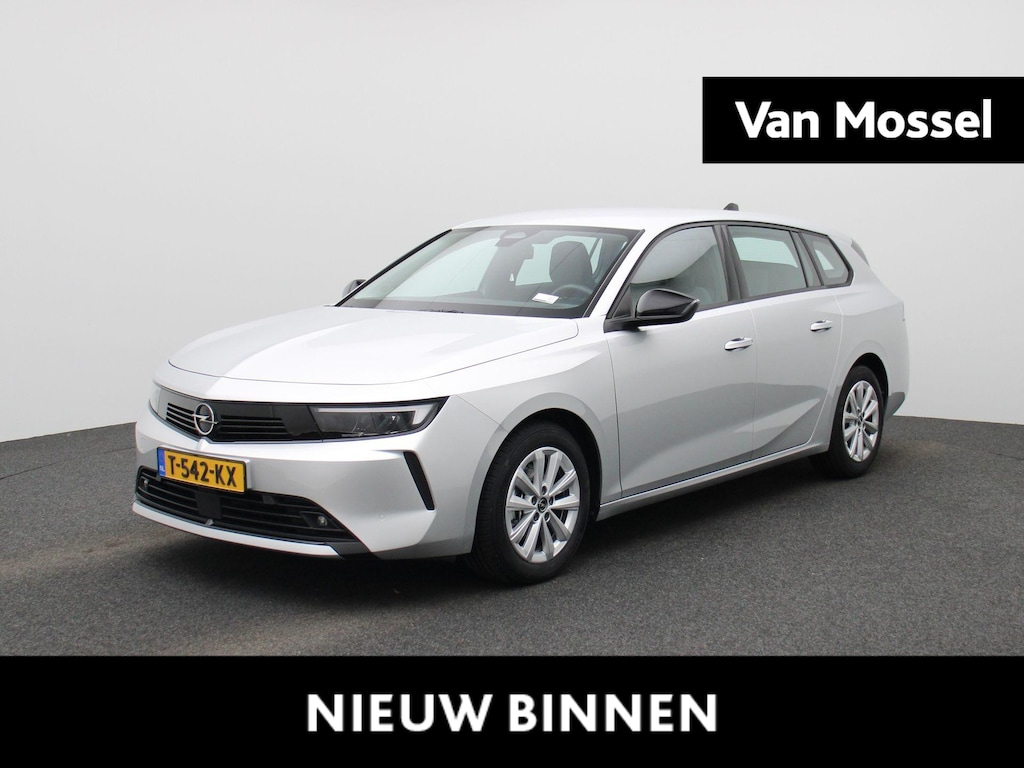 Opel Astra Sports Tourer 1.2 Edition Trekhaak | Navi | LMV | Cruise | PDC | voorstoelen in hoogte verstelbaar