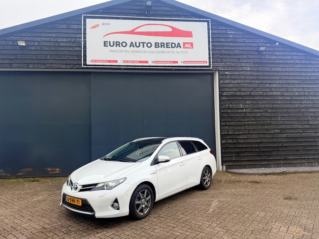 Toyota Auris Touring Sports 1.8 Hybrid Lease+