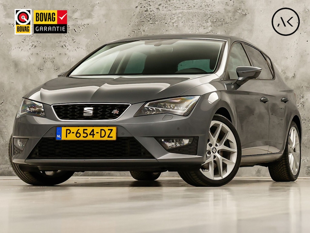 SEAT Leon 1.8 TSI FR Sport 179Pk Automaat (NAVIGATIE, CLIMATE, LEDER, STOELVERWARMING, SPORTSTOELEN, GETINT GLAS, LED KOPLAMPEN, PARKEERSENSOREN, CRUISE, NIEUWSTAAT)